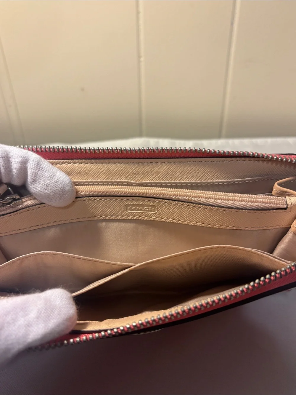 EUC Coach Peyton Dream C Slim Zip Around Wallet - White & Pomegranate Pink